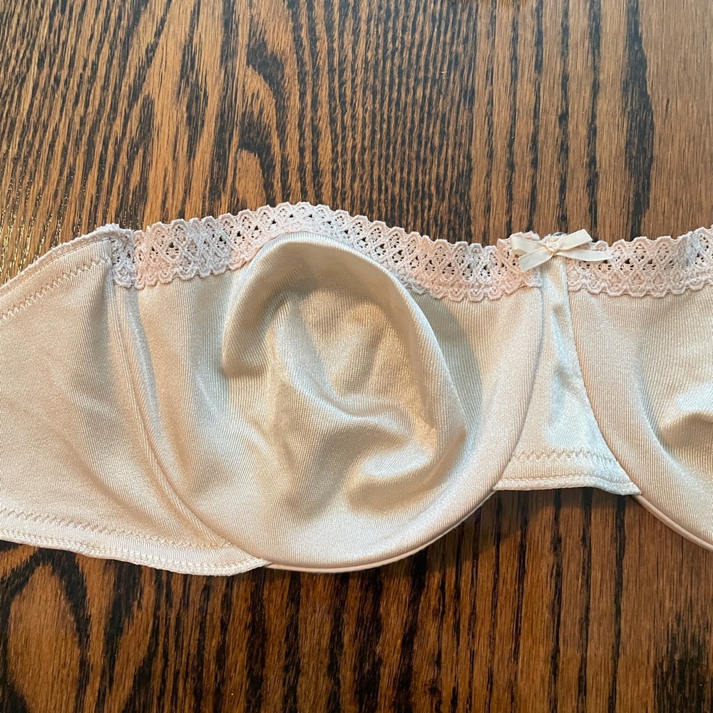 Strapless vintage bra